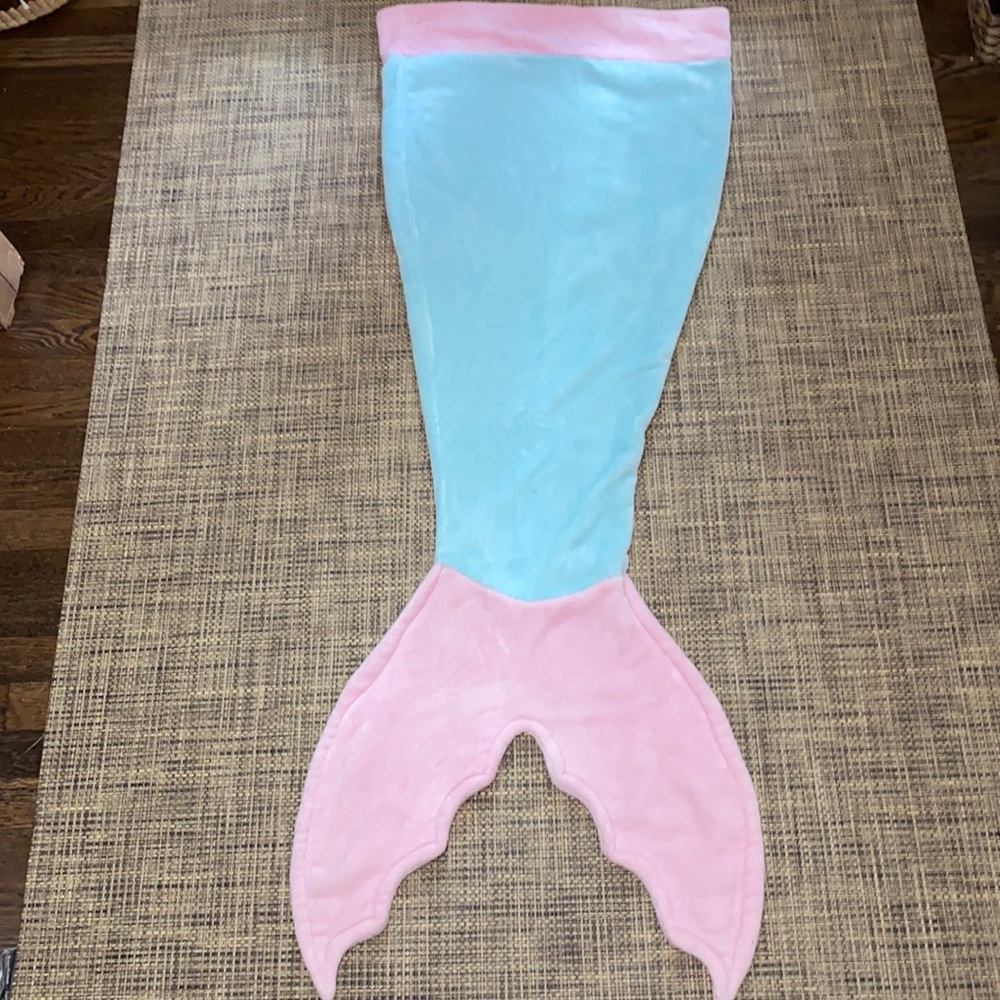 Mermaid Tail Flannel Blanket